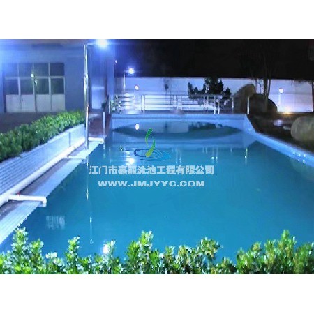 高明鋼鐵廠(chǎng)運城河游泳池